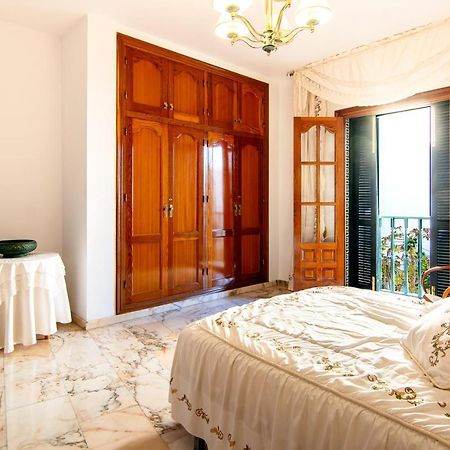 Вилла Casa Lola Centro De Нерха Экстерьер фото